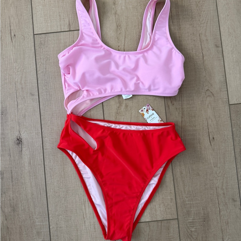 NWT CUPSHE Two Toned cut out one piece